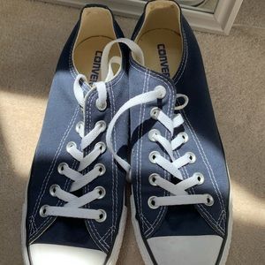 Navy chuck Taylor all star converse